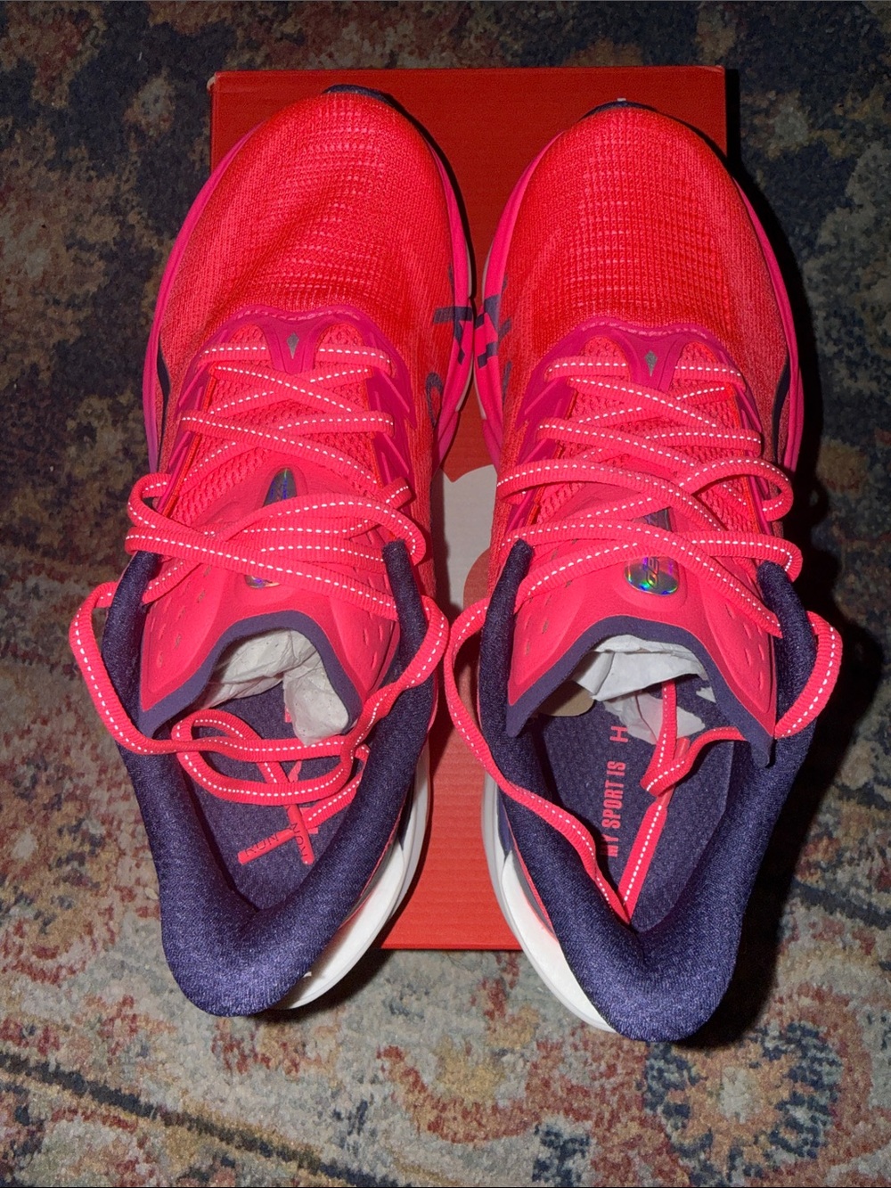 Puma Deviate Nitro 4 Hydrox Women's Bright Pink Running Shoes size 5.5